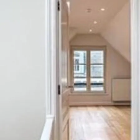 Duplex Club Wellness Bed & Breakfast Brussels