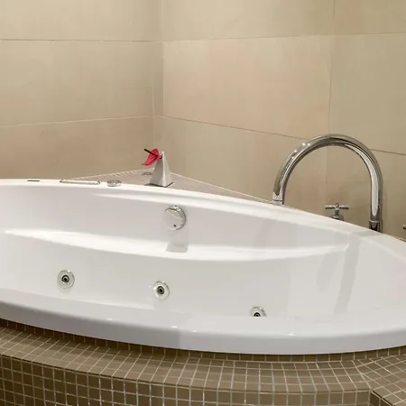 Ξενοδοχείο Nh Collection Centre 4*