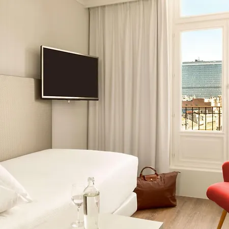 إن إتش كوليكشن سنتر بروكسل