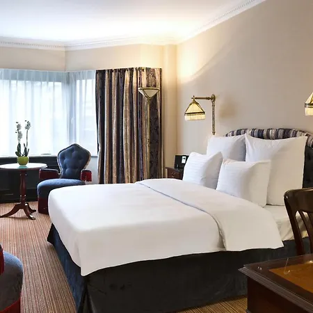 Barsey By Warwick Hotell