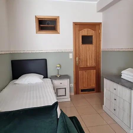 Bara Midi 3* Брюссель
