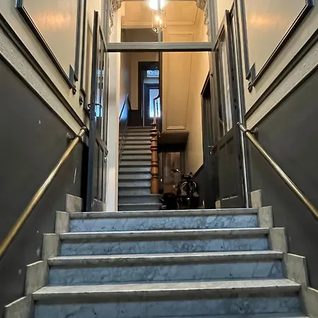 Charme 1 Apartment
