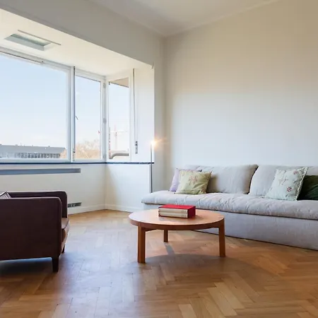 Eu Elegant Apartment *
