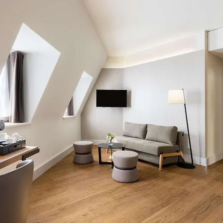 Nh Carrefour De L'europe 4* בריסל