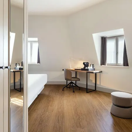 Nh Carrefour De L'europe Hotel 4*