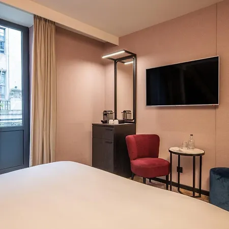 Numa Royal Galleries Aparthotel 4*