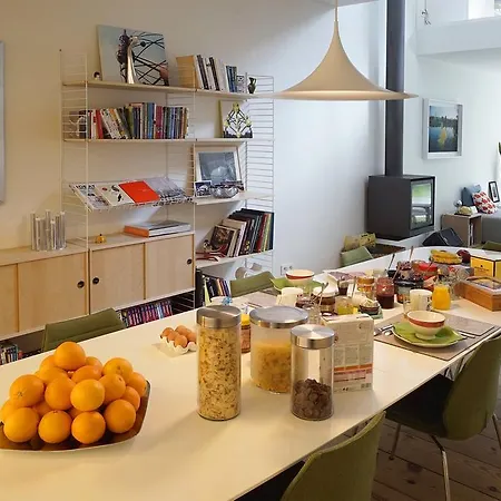 & The Βρυξέλλες