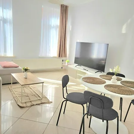 Proche Du Centre De 5 Personnes * בריסל