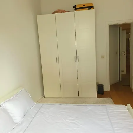 Beautiful 2 Bedroom In Place Flagey Bxl Βρυξέλλες