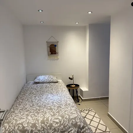 Cozy In Brussels- Schuman Area * بروكسل