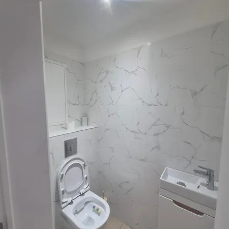 Genius Buyl 2br Terrace Near Center