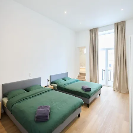 Louise Center * Brusel