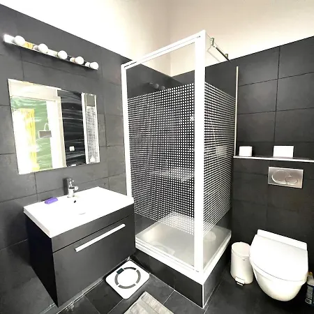 Beautiful Loft With Terrace - Midi Station - Flix Feriehus