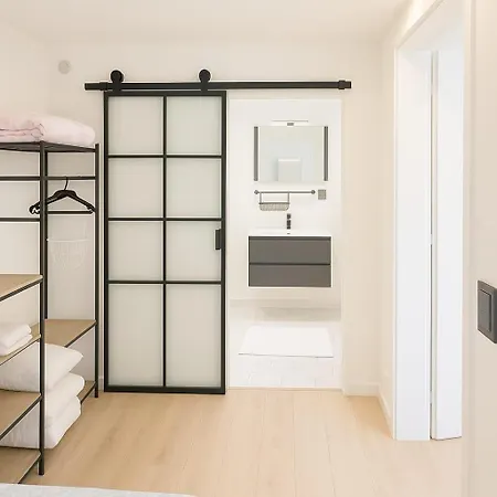 Stylish Flat With Rooftop In Ixelles Appartement