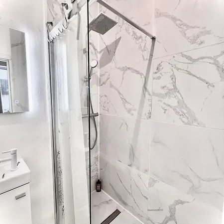 아파트 Lovely In The Heart Of 브뤼셀