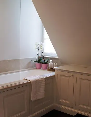 La Maison Chantecler ゲストハウス 2*
