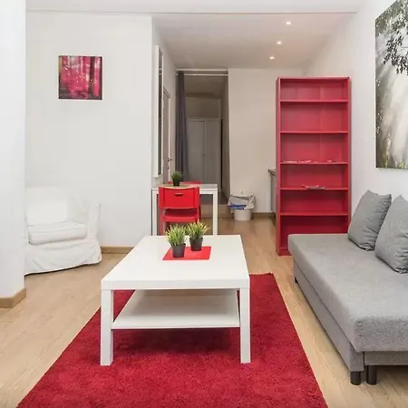 Central Red Apartman *