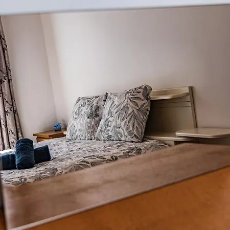 Gare Du Midi - 2-room *