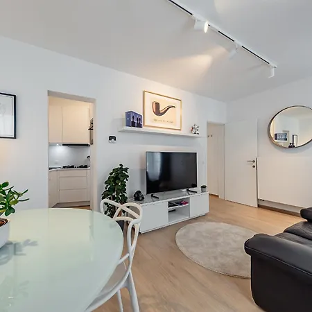 Fully Furnished And Modern Flat - Center Апартаменты *