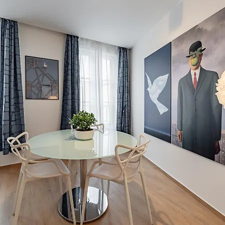 Fully Furnished And Modern Flat - Center *