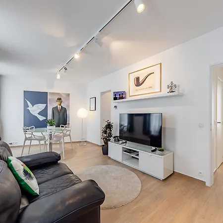 Fully Furnished And Modern Flat - Center *