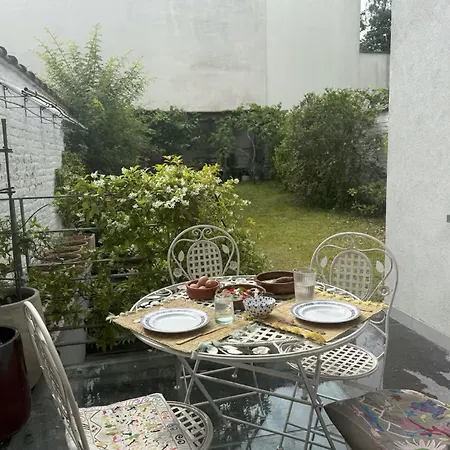 Cozy With Garden