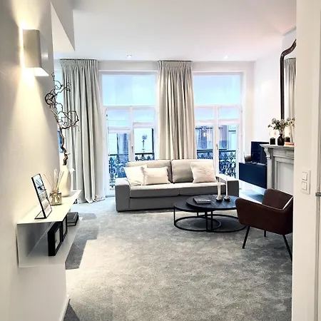 Magnificent In Sablon Apartment *