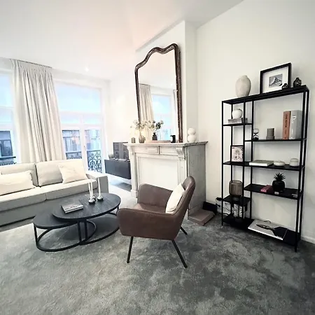 Magnificent In Sablon