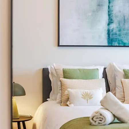 Luxurious 2-br Flat Near Nato & Eu 布鲁塞尔