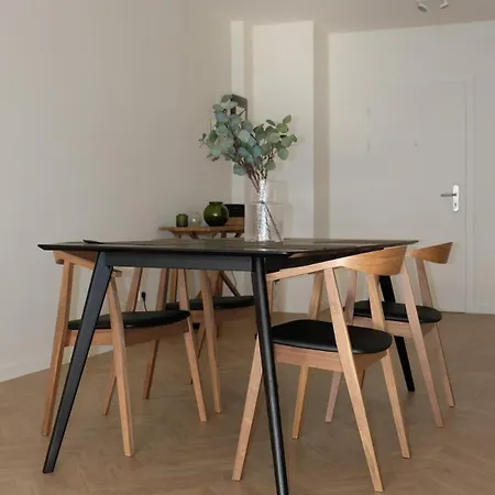 Apartment Center Spacious And Brüssel