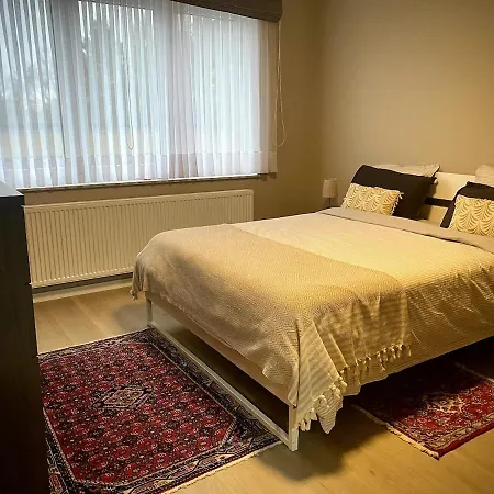 Modern 2-bed Urban Appartement *
