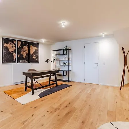 Luxury Penthouse With Panoramic Views 3br *