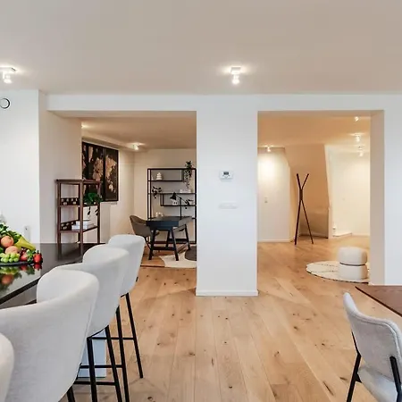 Luxury Penthouse With Panoramic Views 3br דירה *