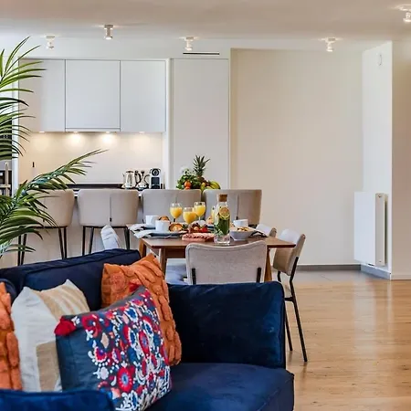 Luxury Penthouse With Panoramic Views 3br דירה בריסל