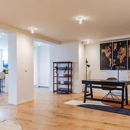 דירה Luxury Penthouse With Panoramic Views 3br בריסל