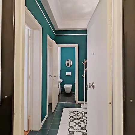アパート Bright 1br Flat In Saint-gilles *