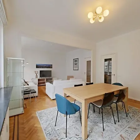 Bright 1br Flat In Saint-gilles アパート *