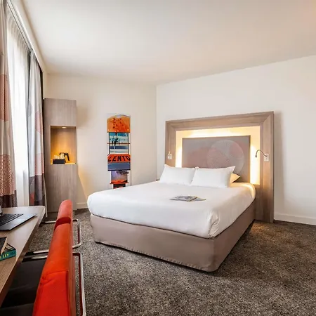 Ξενοδοχείο Novotel Centre 4*