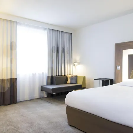 Ξενοδοχείο Novotel Centre 4*
