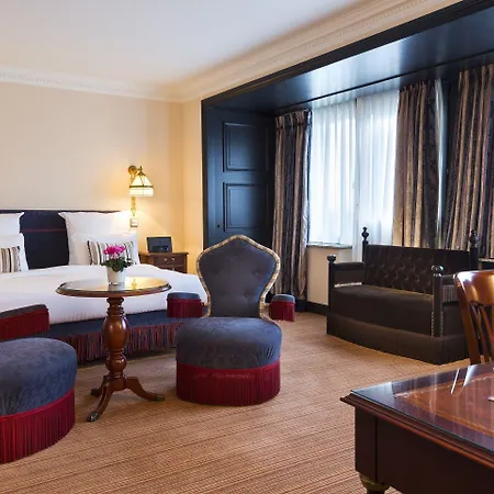 Barsey By Warwick 4*