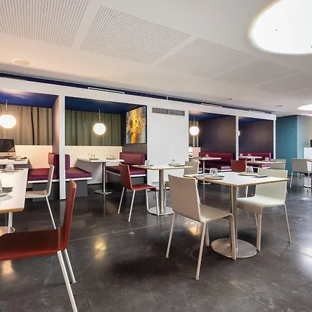 Hotel Ibis Styles Louise 3*