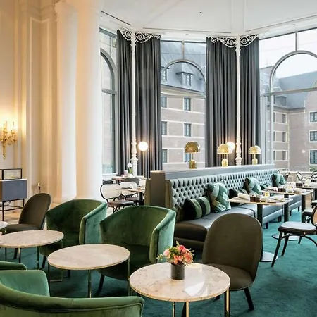 Hilton Grand Place Hotell 4*