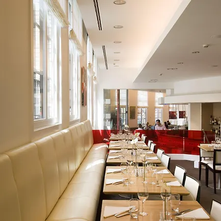 Novotel Off Grand Place Hotel