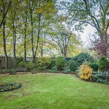 Hotel First Euroflat 4*