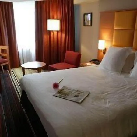 New Charlemagne Hotel