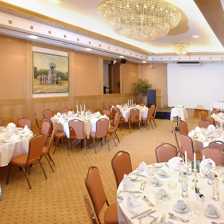 Hotel Le Chatelain 5*