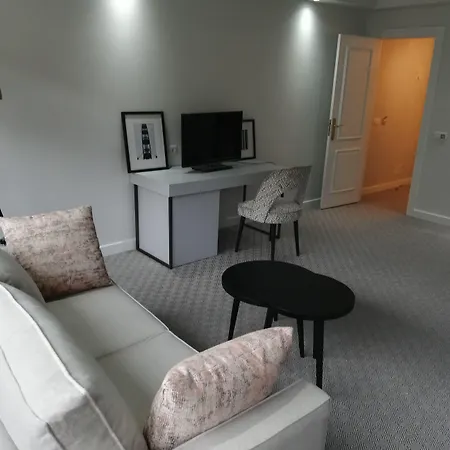 ホテル Avenue Louise Trademark Collection By Wyndham 4*