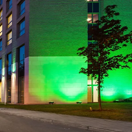 Courtyard By Marriott 4*