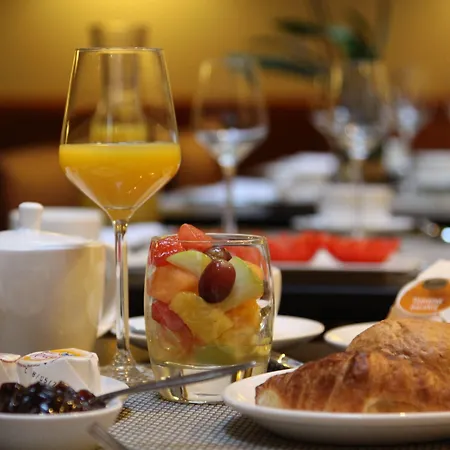 Pillows Centre Hotel