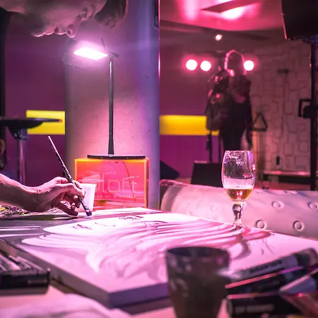 فندق Pestana Schuman 3*